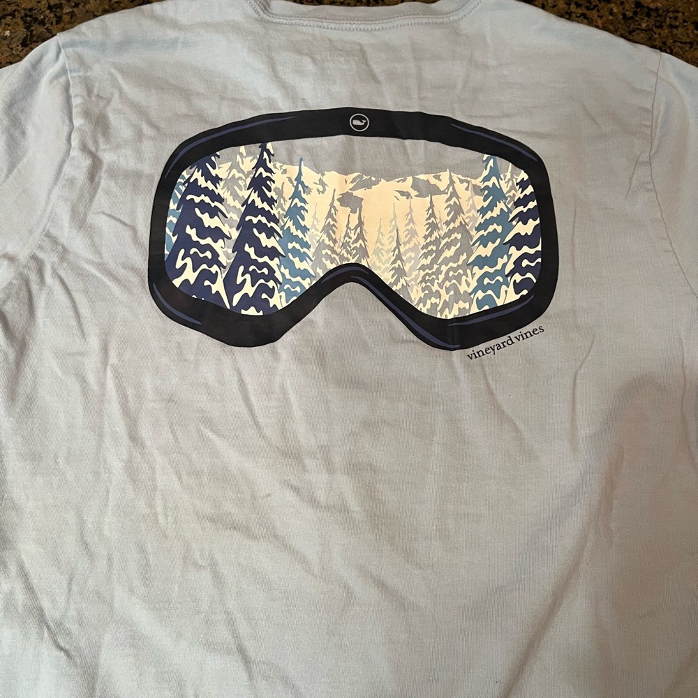 Vineyard Vines light blue Long Sleeve Shirt with Ski Goggle Design size YL (16)